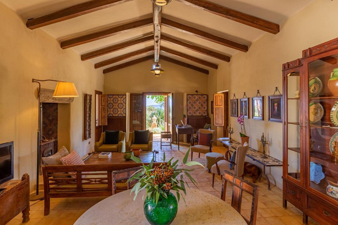カステッルッツォ Baglio Giammaccaro Bed & Breakfast エクステリア 写真