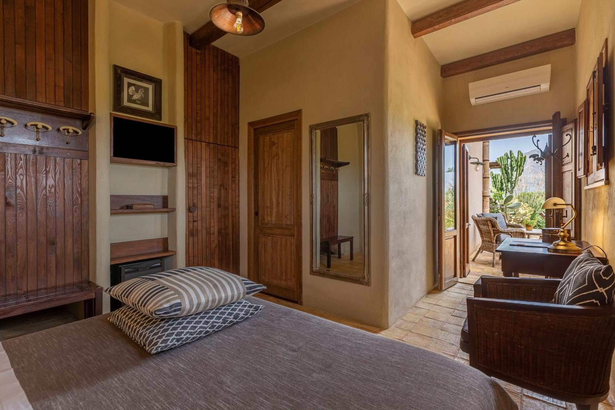 カステッルッツォ Baglio Giammaccaro Bed & Breakfast エクステリア 写真