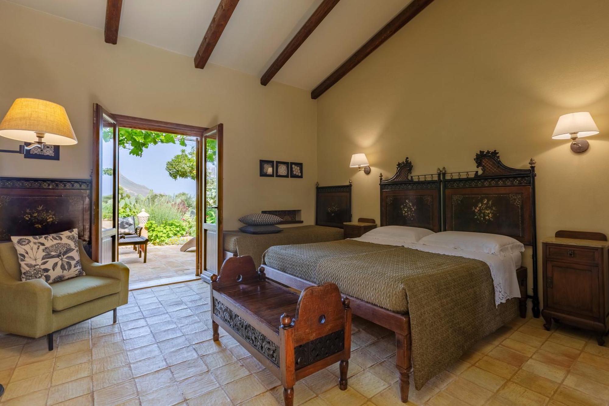カステッルッツォ Baglio Giammaccaro Bed & Breakfast エクステリア 写真