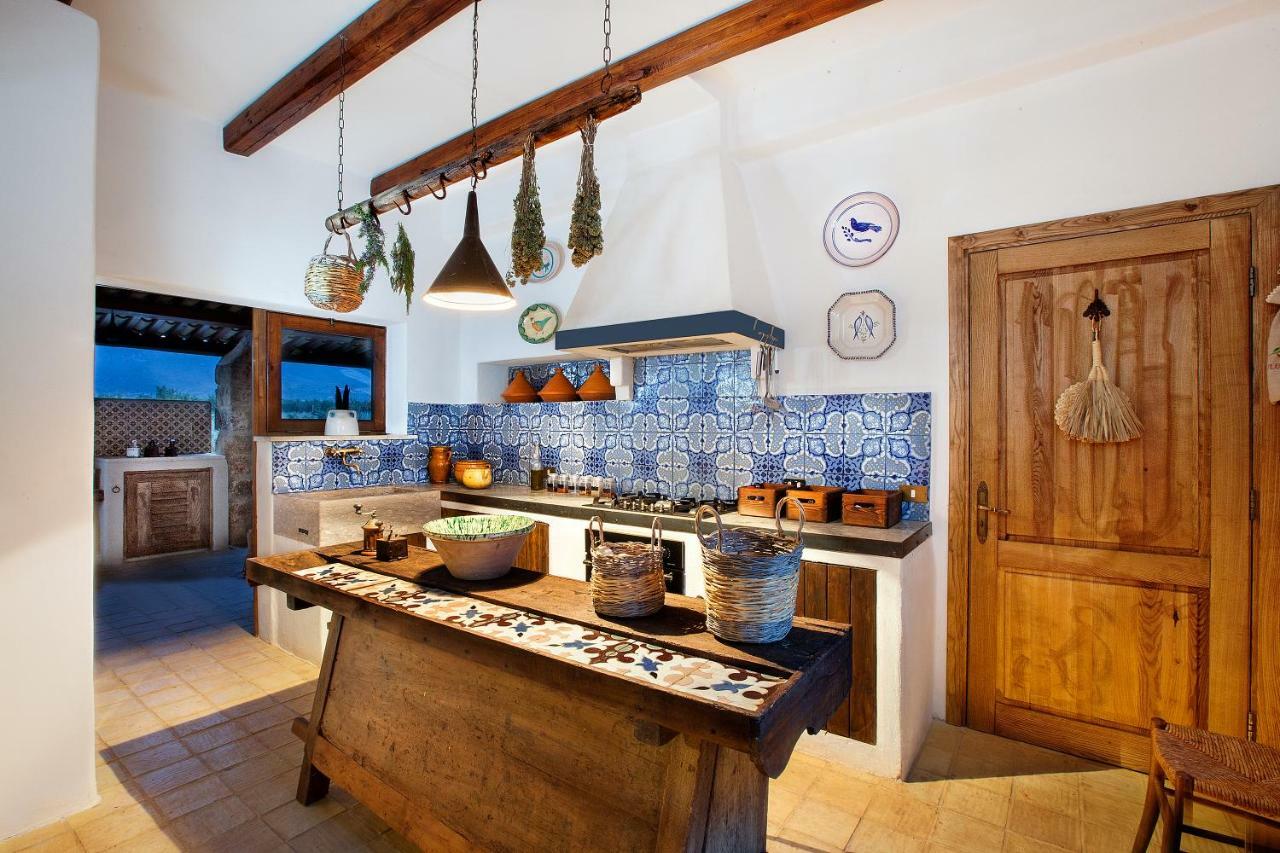 カステッルッツォ Baglio Giammaccaro Bed & Breakfast エクステリア 写真